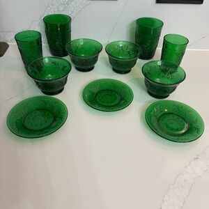 Vintage Anchor Hocking Forest Green Glass set
